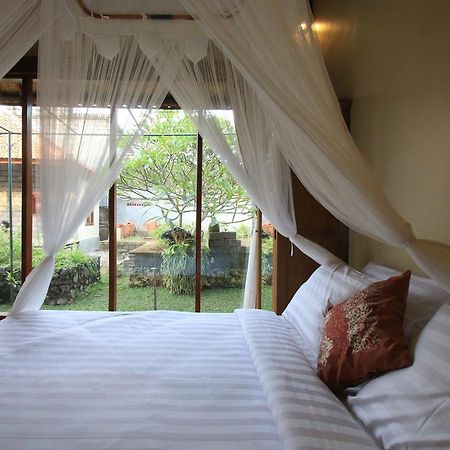 Tanggal Merah Guest House Ubud  Luaran gambar